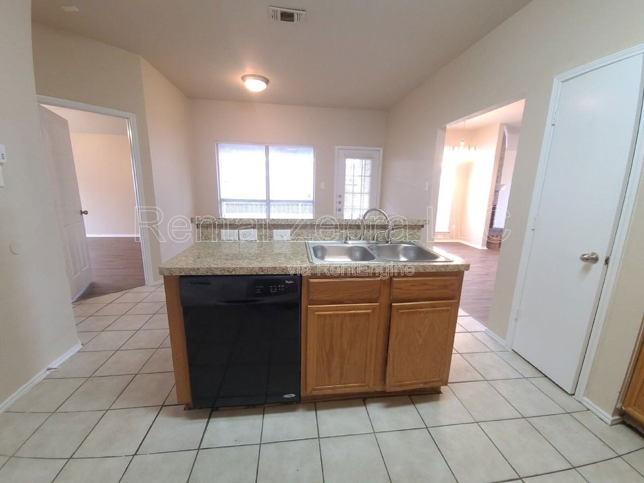 787 Catalina Dr - Photo 6 of 14