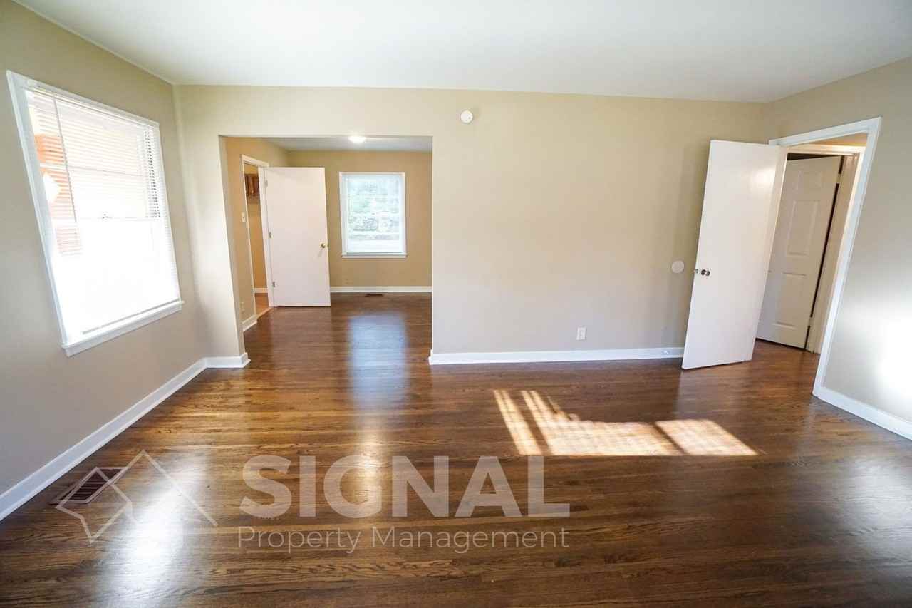 748 Meadowbrook Drive - Photo 5 of 20