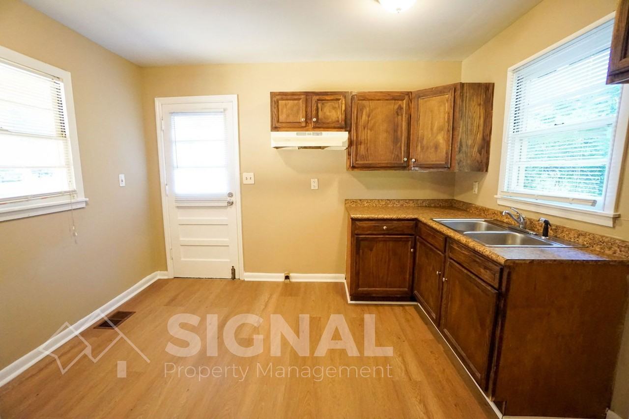 748 Meadowbrook Drive - Photo 7 of 20