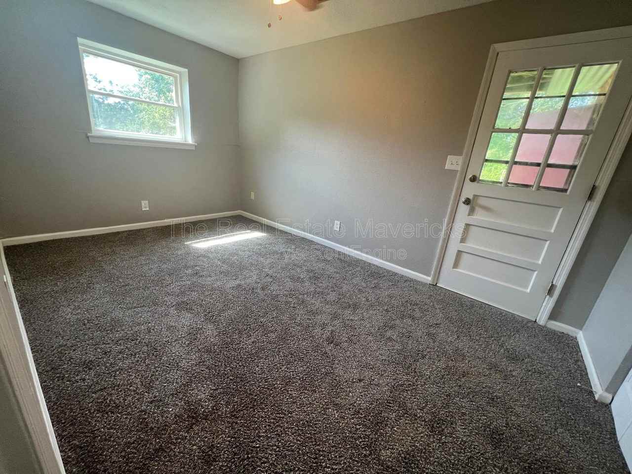 5056 Shoals Ln #1 - Photo 7 of 8