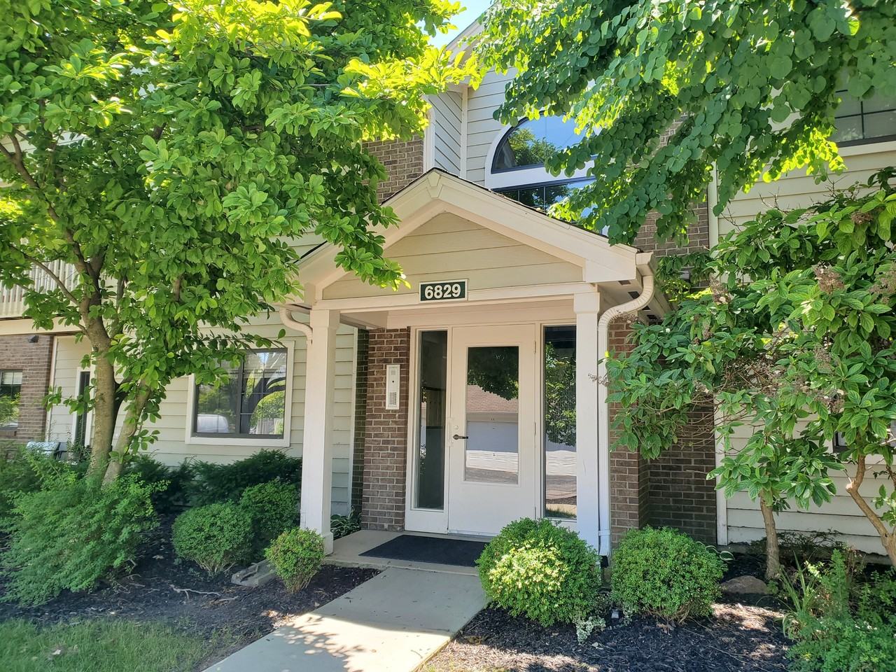 6829 Meadow Creek Dr #1