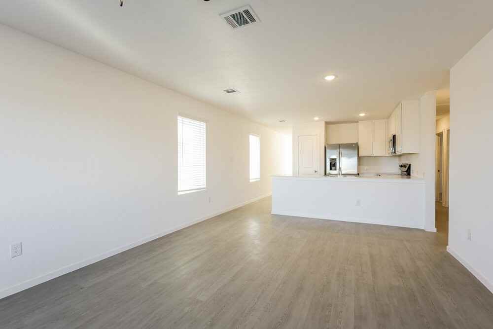 522 Chevre Rd - Photo 5 of 16