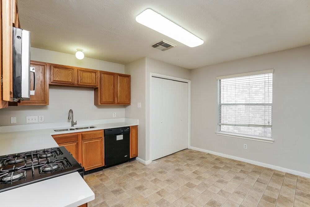 20739 Baron Bend Lane - Photo 7 of 16