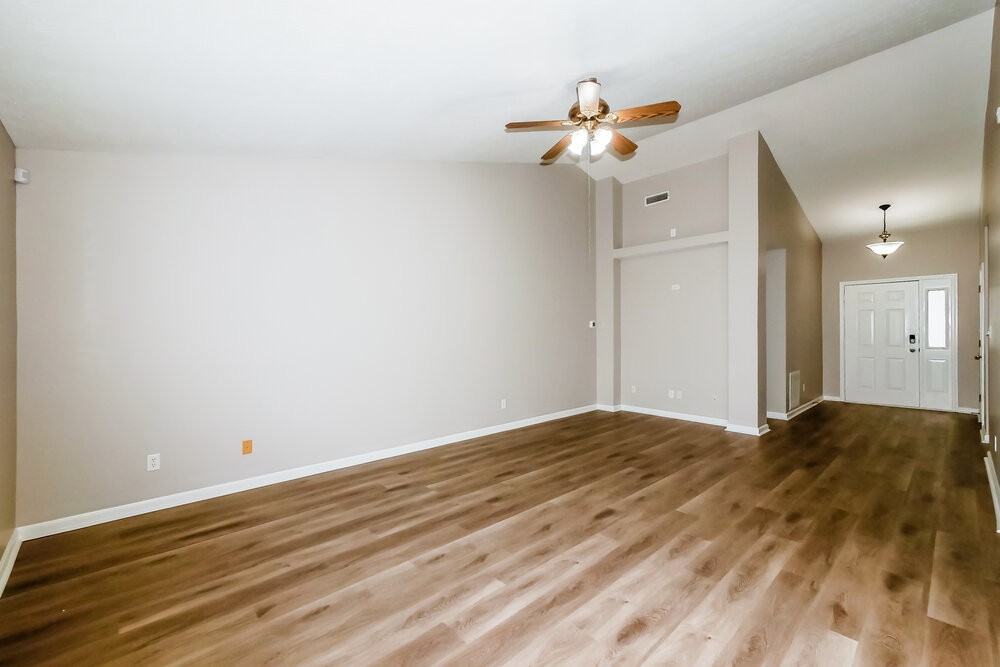 6303 Bryce Canyon Dr - Photo 6 of 16