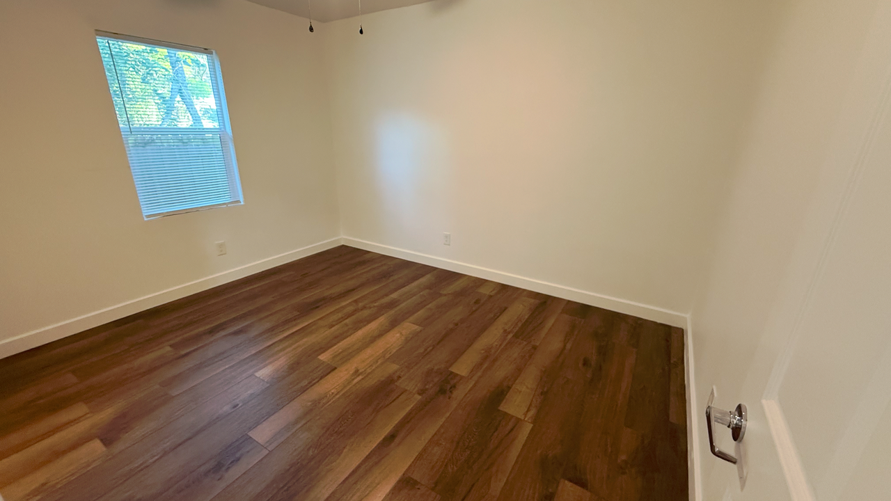 Cross Circle Duplexes - Photo 5 of 14