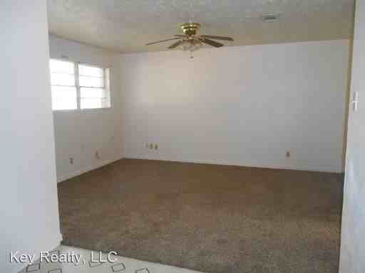 1707 Donegal Dr - Photo 3 of 5