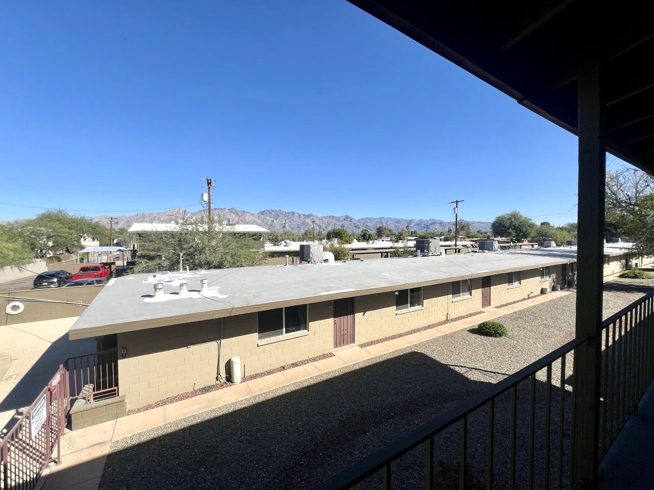 2821 N Columbus Blvd #19 - Photo 4 of 32