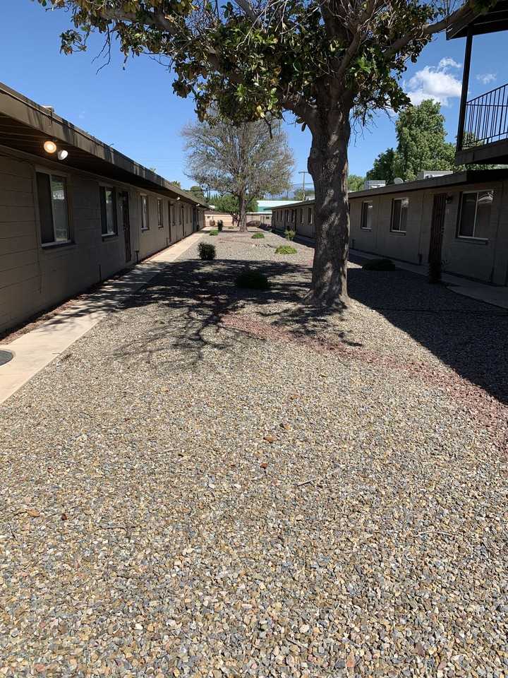 2821 N Columbus Blvd #19 - Photo 7 of 32