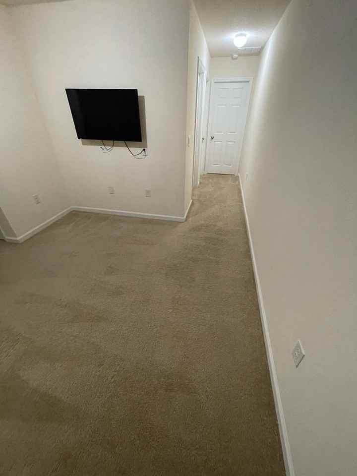 1438 Chelsea Dr #1 - Photo 4 of 28