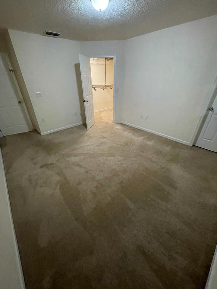 1438 Chelsea Dr #1 - Photo 6 of 28