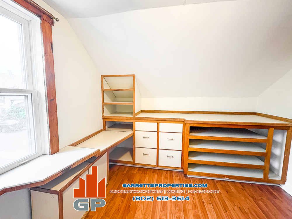 162 Park St #1 - Photo 3 of 10