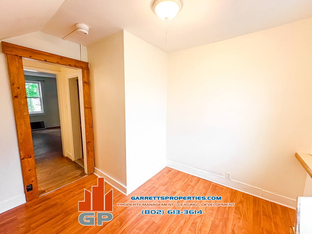 162 Park St #1 - Photo 6 of 10