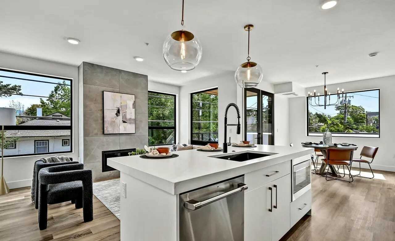 1620 W Bannock St #1620 - Photo 5 of 11