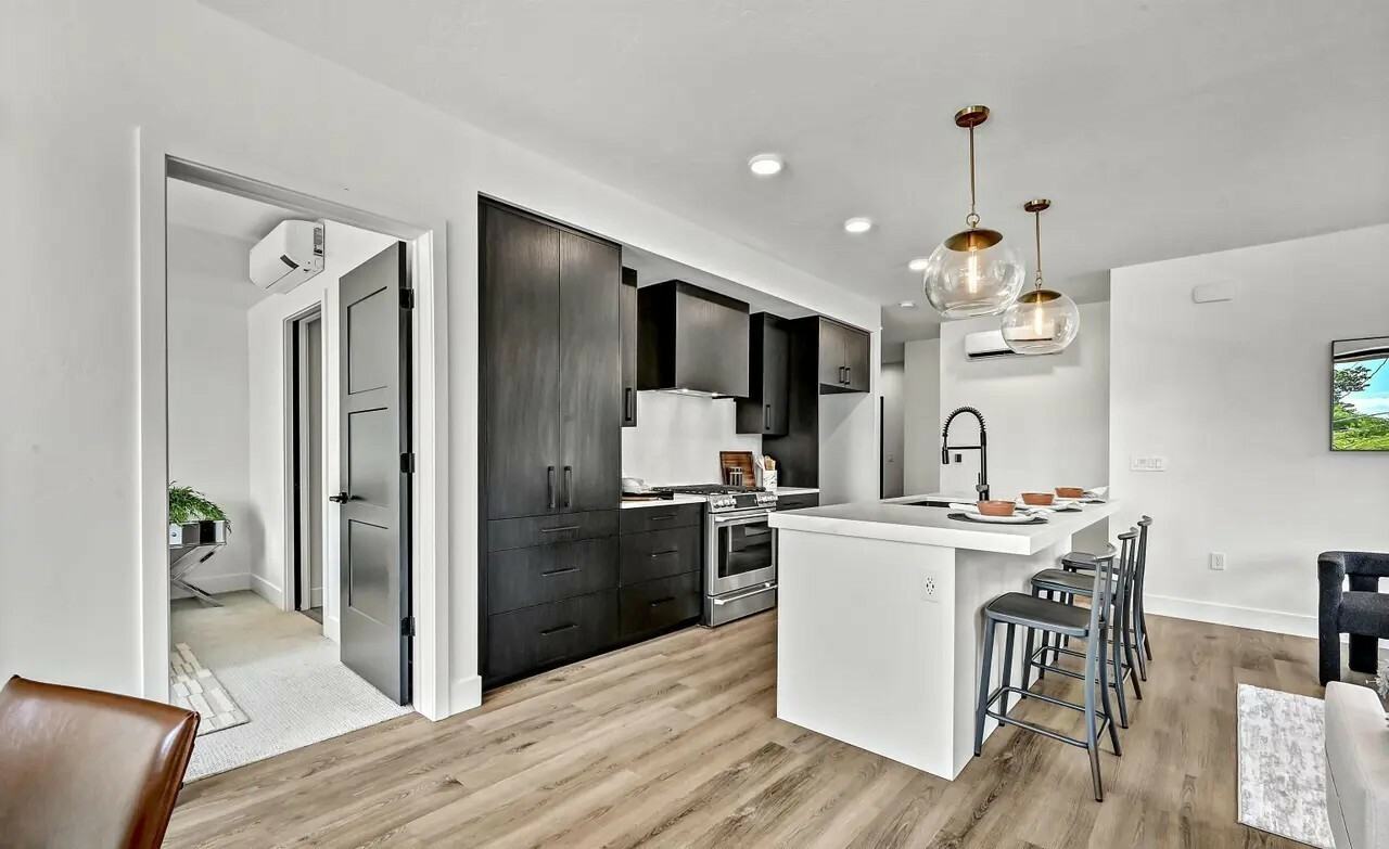 1620 W Bannock St #1620 - Photo 7 of 11