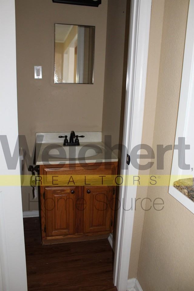 604 N 13th St #2 - Photo 6 of 7