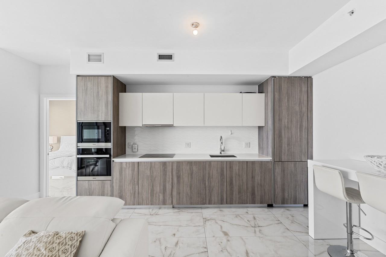 4104 Biscayne Boulevard #4104 - Photo 4 of 10