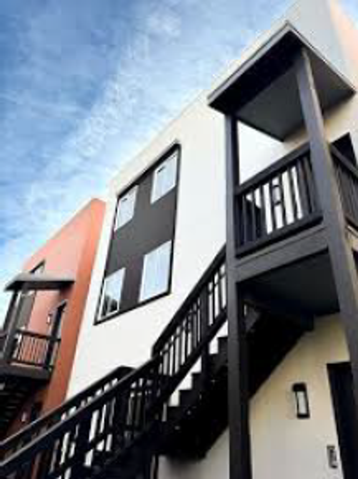 Elk Grove Courtyards - Photo 3 of 44