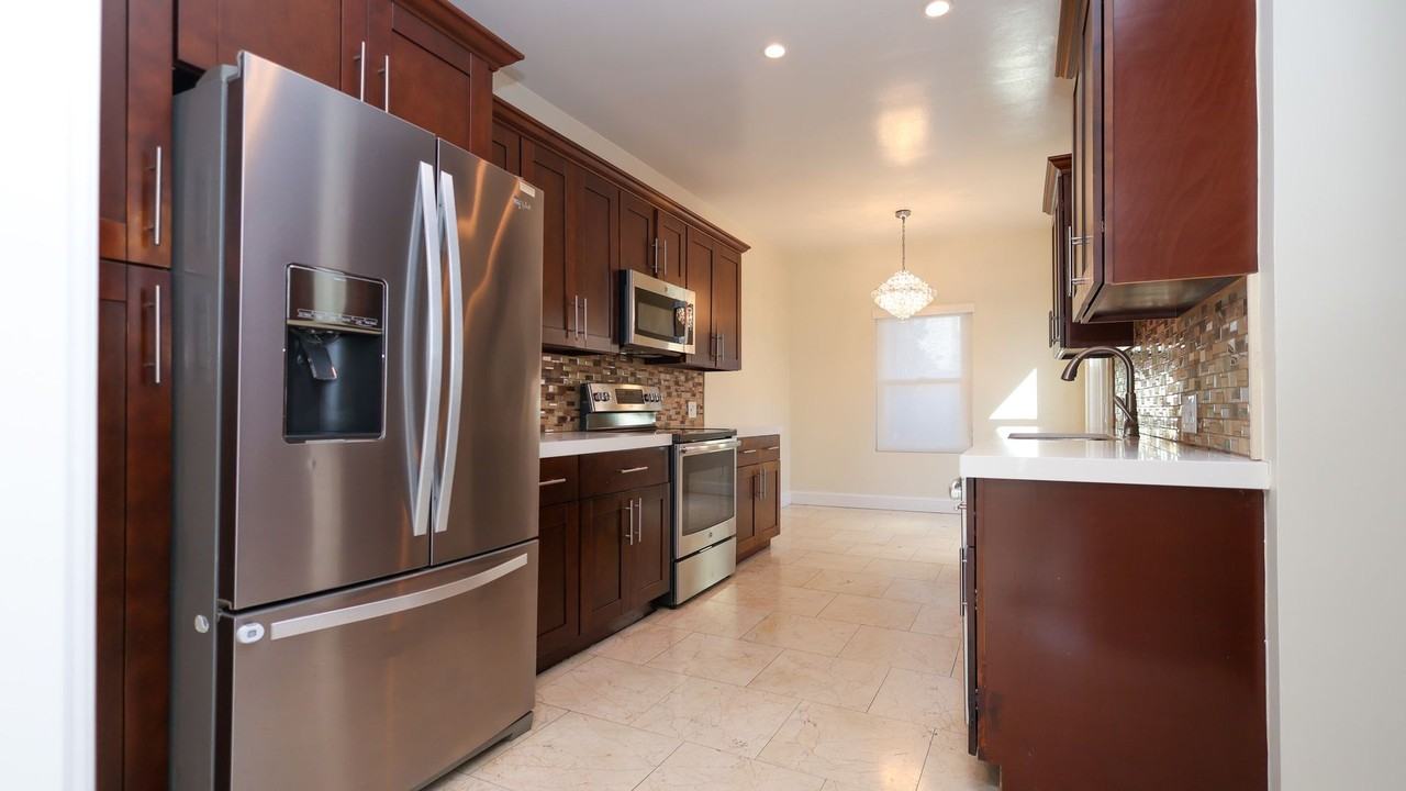 1220 N Coast Hwy - Photo 5 of 25