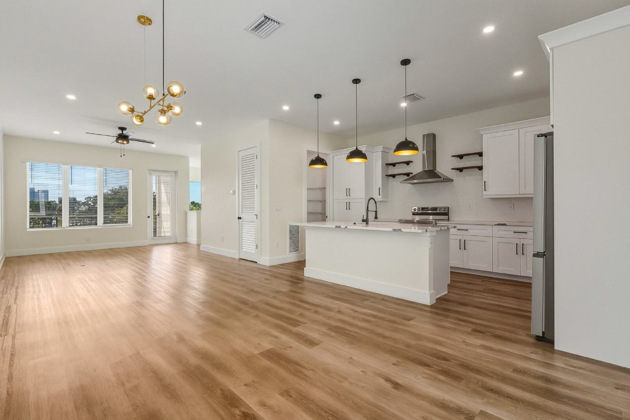 120 E Gladys St #3 - Photo 3 of 34