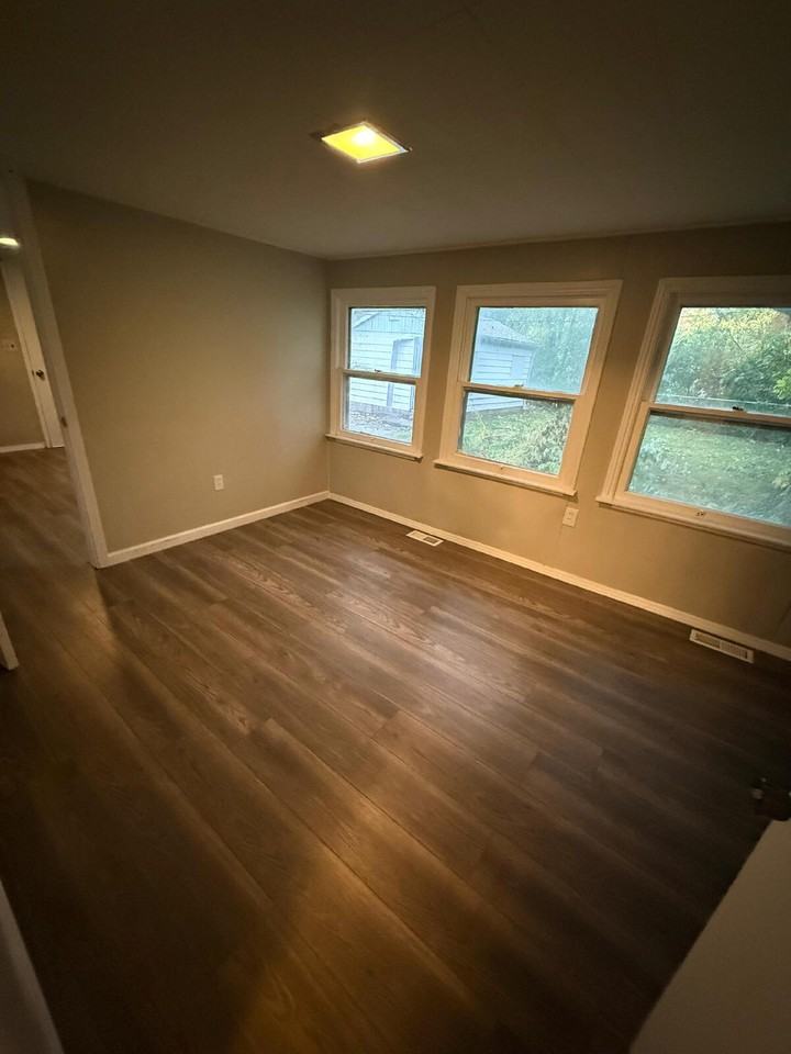 58 David Street - Photo 2 of 7