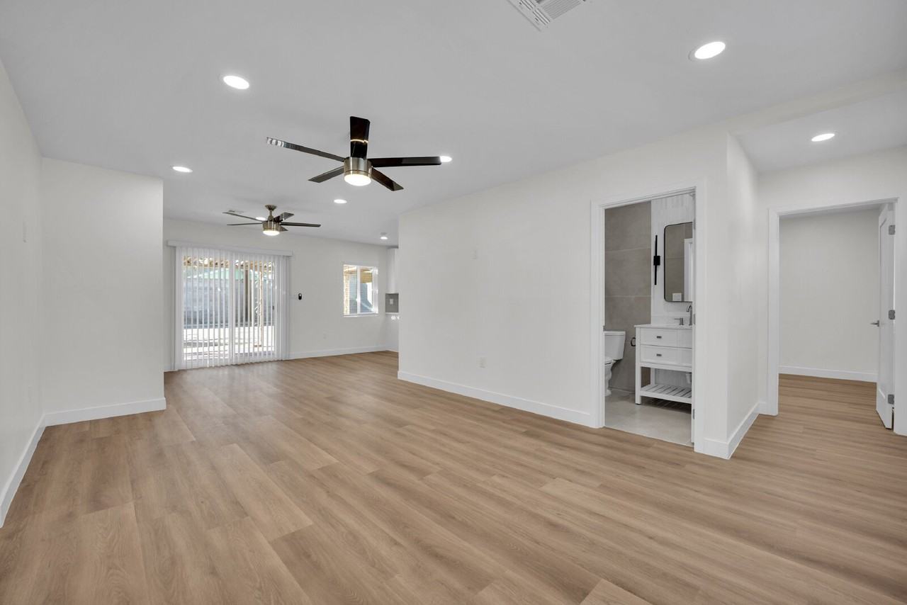 1616 Chapman Drive - Photo 6 of 32