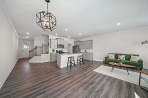 featured image of 724 Little Bluestem Dr