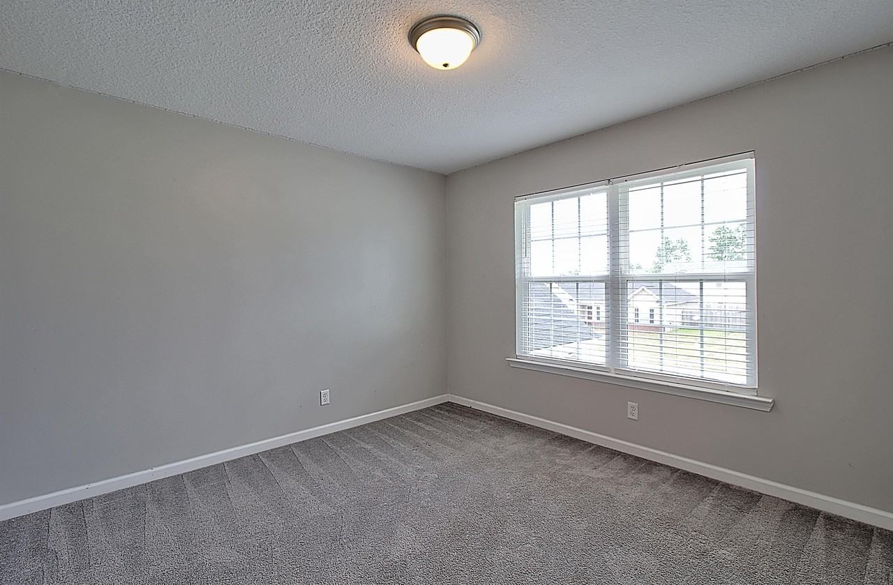 1429 Evergreen Trail - Photo 3 of 34