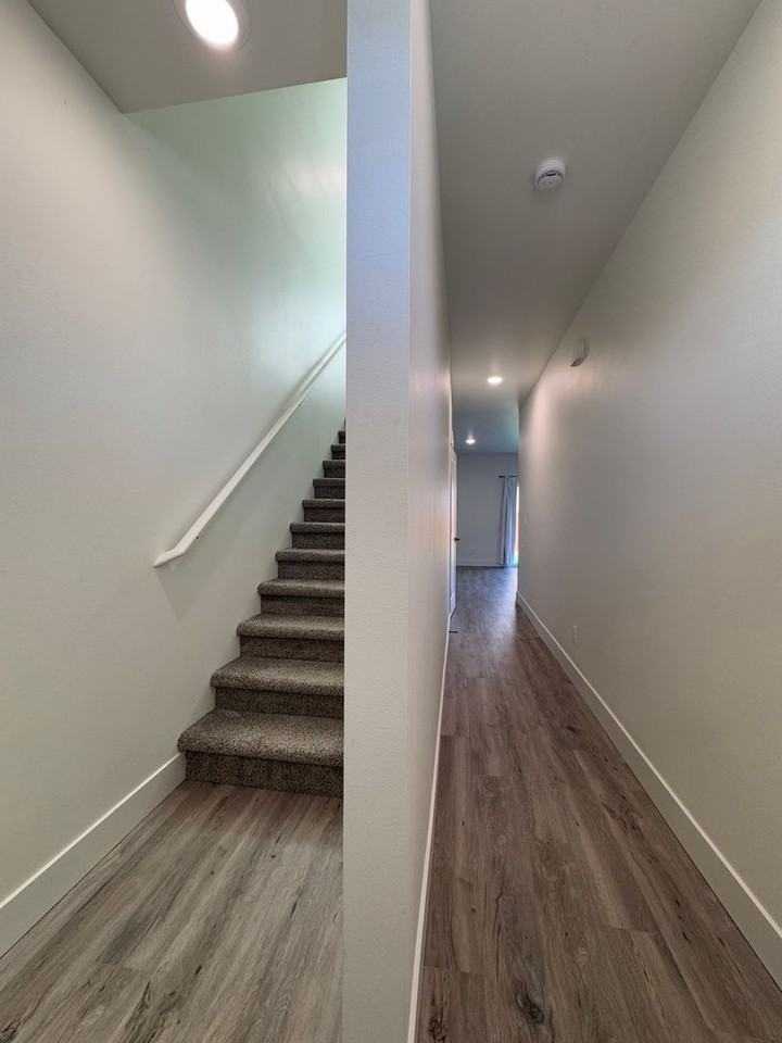 2509 N Emery St - Photo 5 of 33