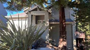 featured image of 105 Dunsmuir Ct