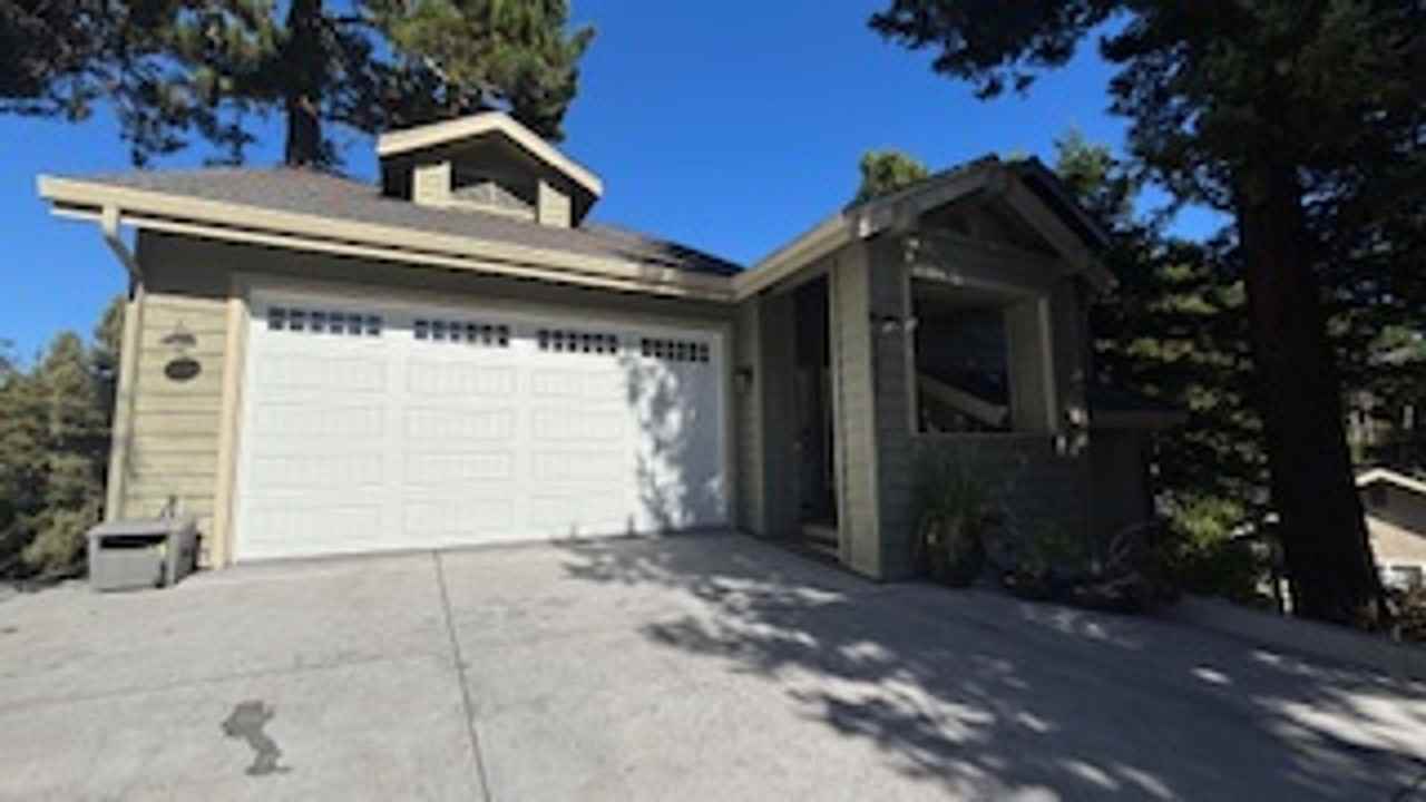 105 Dunsmuir Court - Photo 2 of 48