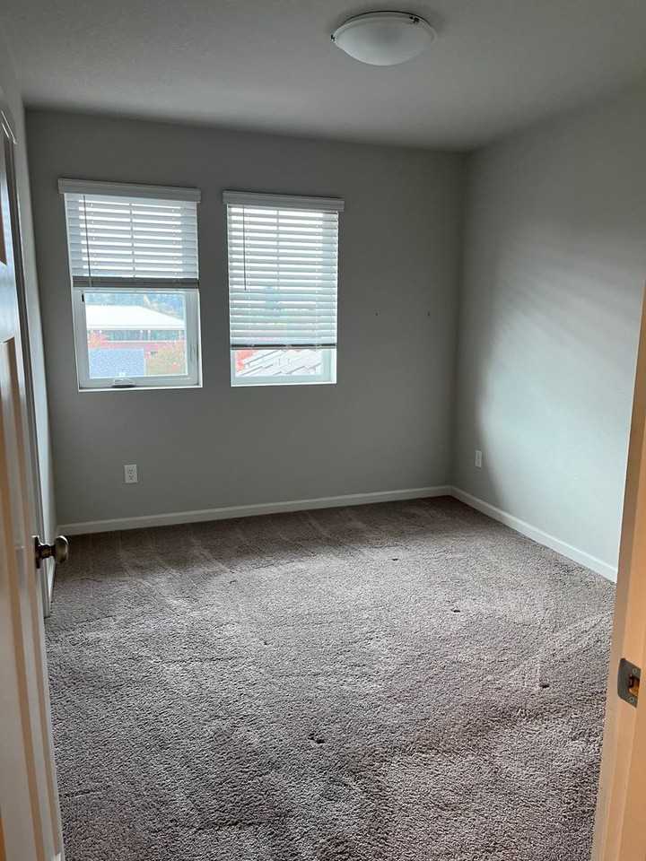 12019 Se High Creek Rd #D - Photo 7 of 10