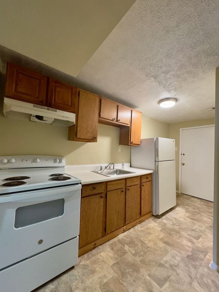 1503 Eutaw Pl - Photo 2 of 17