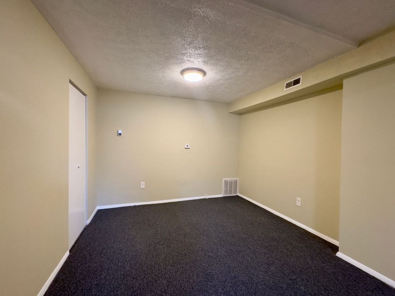 1503 Eutaw Pl - Photo 7 of 17