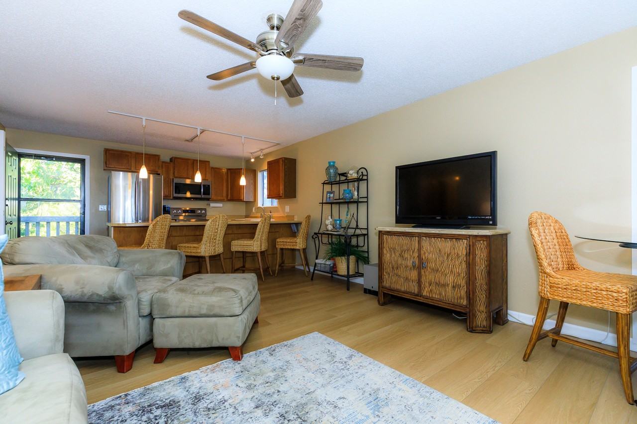 237 Sws Dr #2A - Photo 5 of 50
