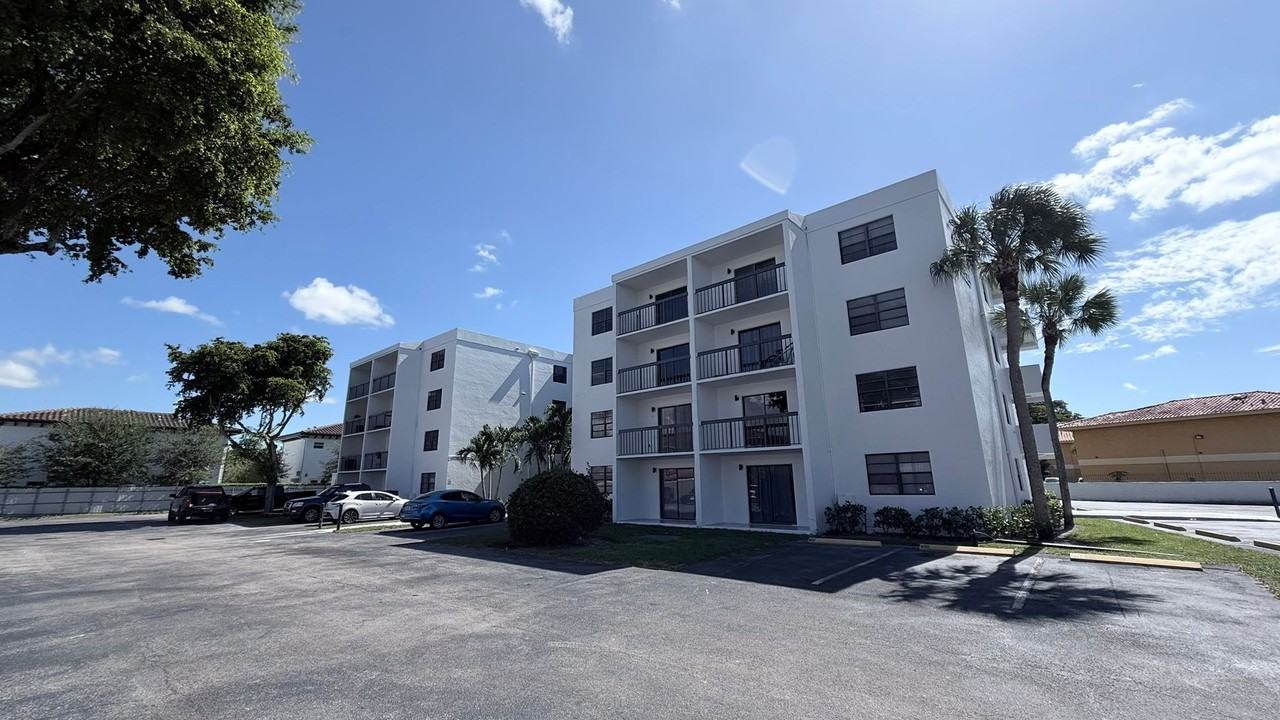 Pacifica Apartments - Photo 3 of 50