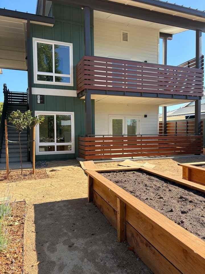Mayer Commons - Photo 2 of 16