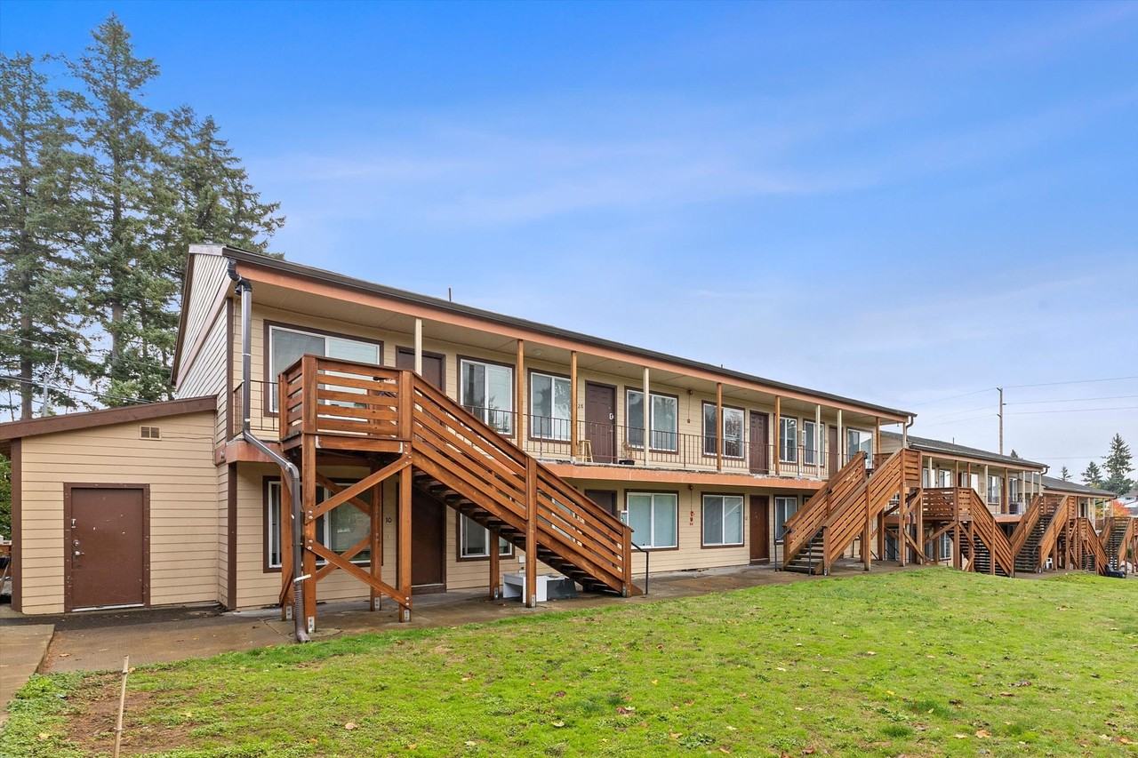 Star Krest - Photo 3 of 10