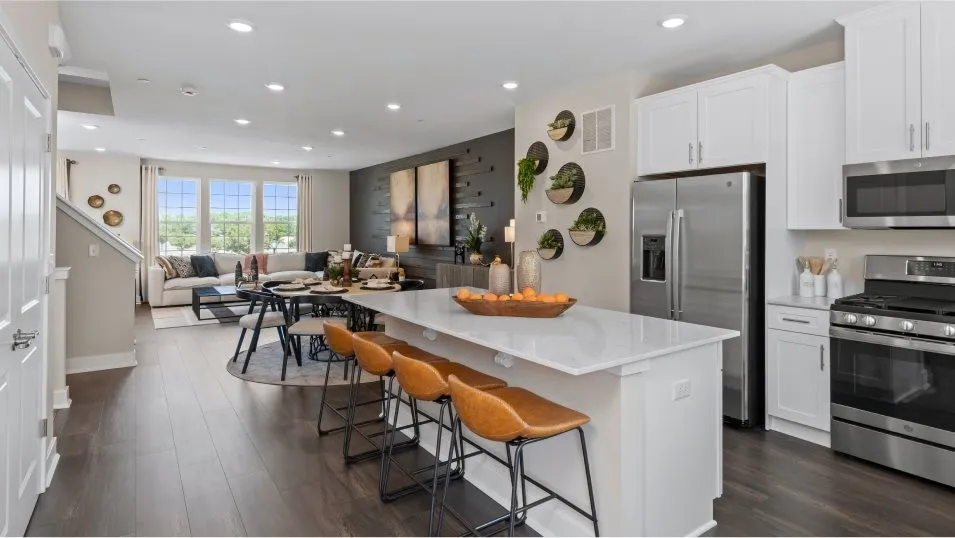 81 Crimson Dr #81 - Photo 2 of 21