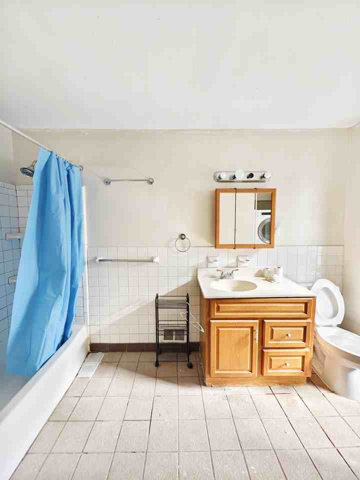 413 N 33rd St #1 - Photo 2 of 18