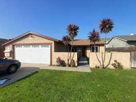 featured image of 4421 Farquhar Ave