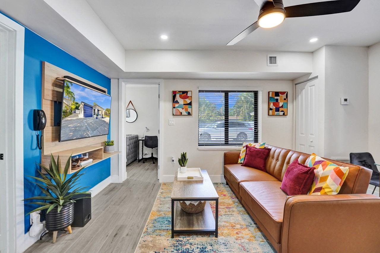 1405 N Andrews Ave #2