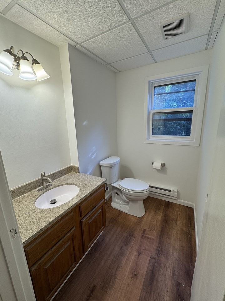 612 4th St N #8 - Photo 5 of 12