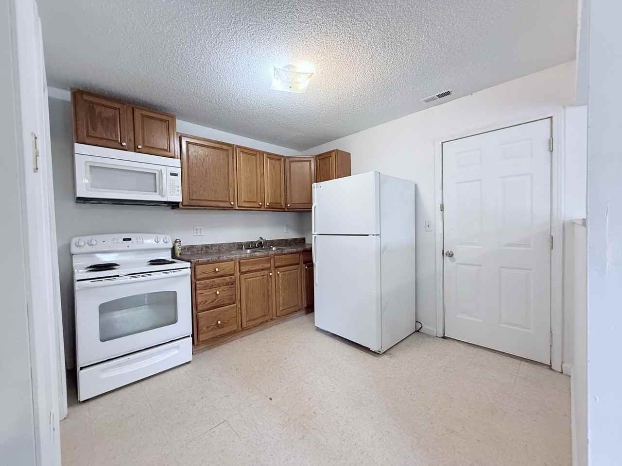 4663 Missouri #4 - Photo 3 of 13