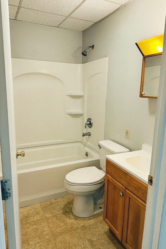 325 Market St - Photo 4 of 8