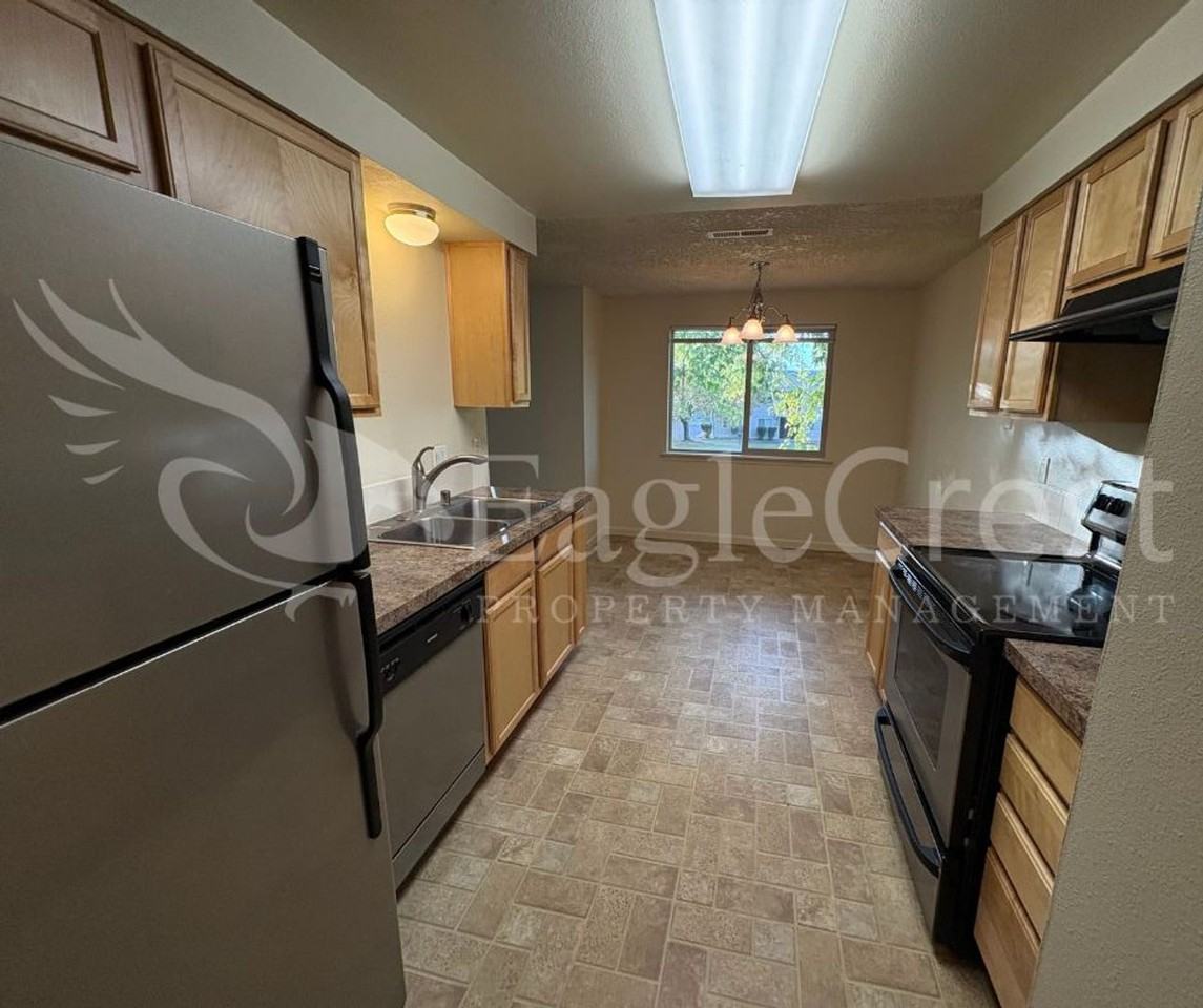 1928 J Street #206 - Photo 7 of 19