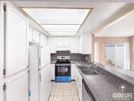 2812 E Valley Pkwy #U - Photo 1 of 1