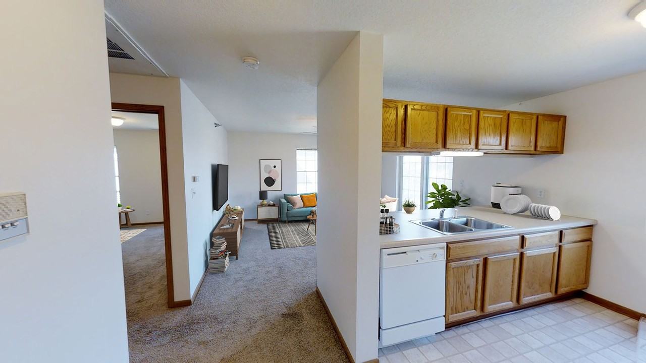 2420 Aspen - Photo 2 of 22