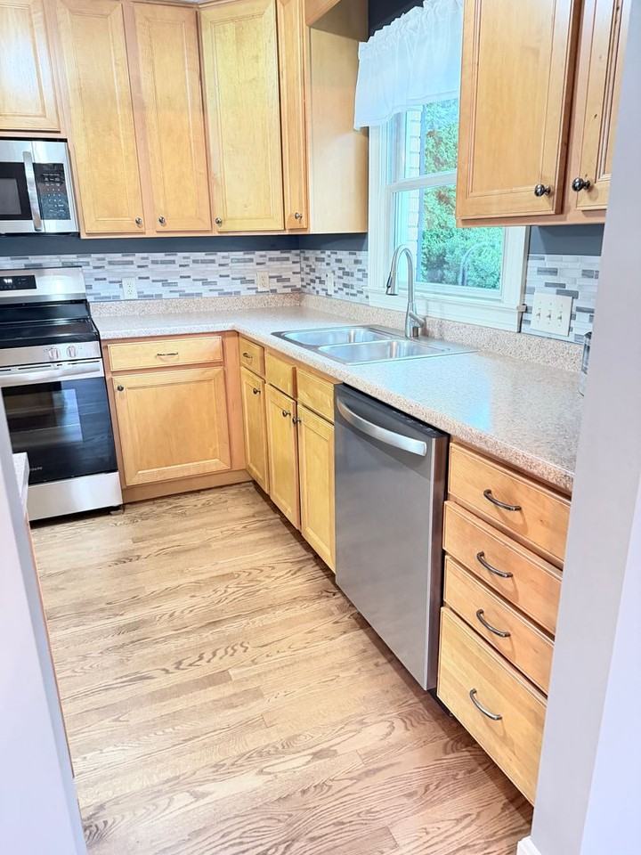 350 Pritchard Road - Photo 6 of 27