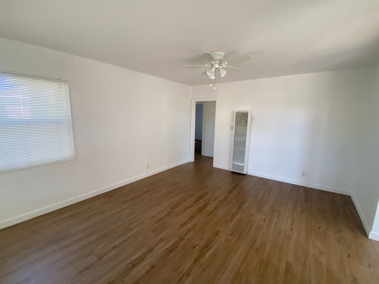 4410 Gondar Ave - Photo 3 of 19