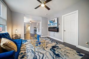 featured image of 1365 E 43rd St #1